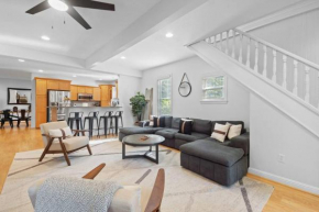 Blissful Boyne City Retreat: Luxurious & Modern! Sleeps 15!